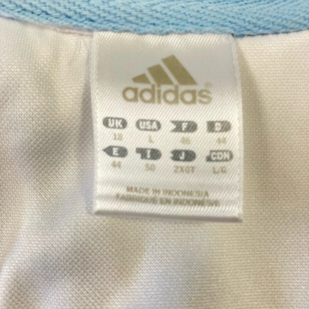Adidas Women's White and Blue V-Neck Top see measurements- more like a size 8 - Picture 6 of 6